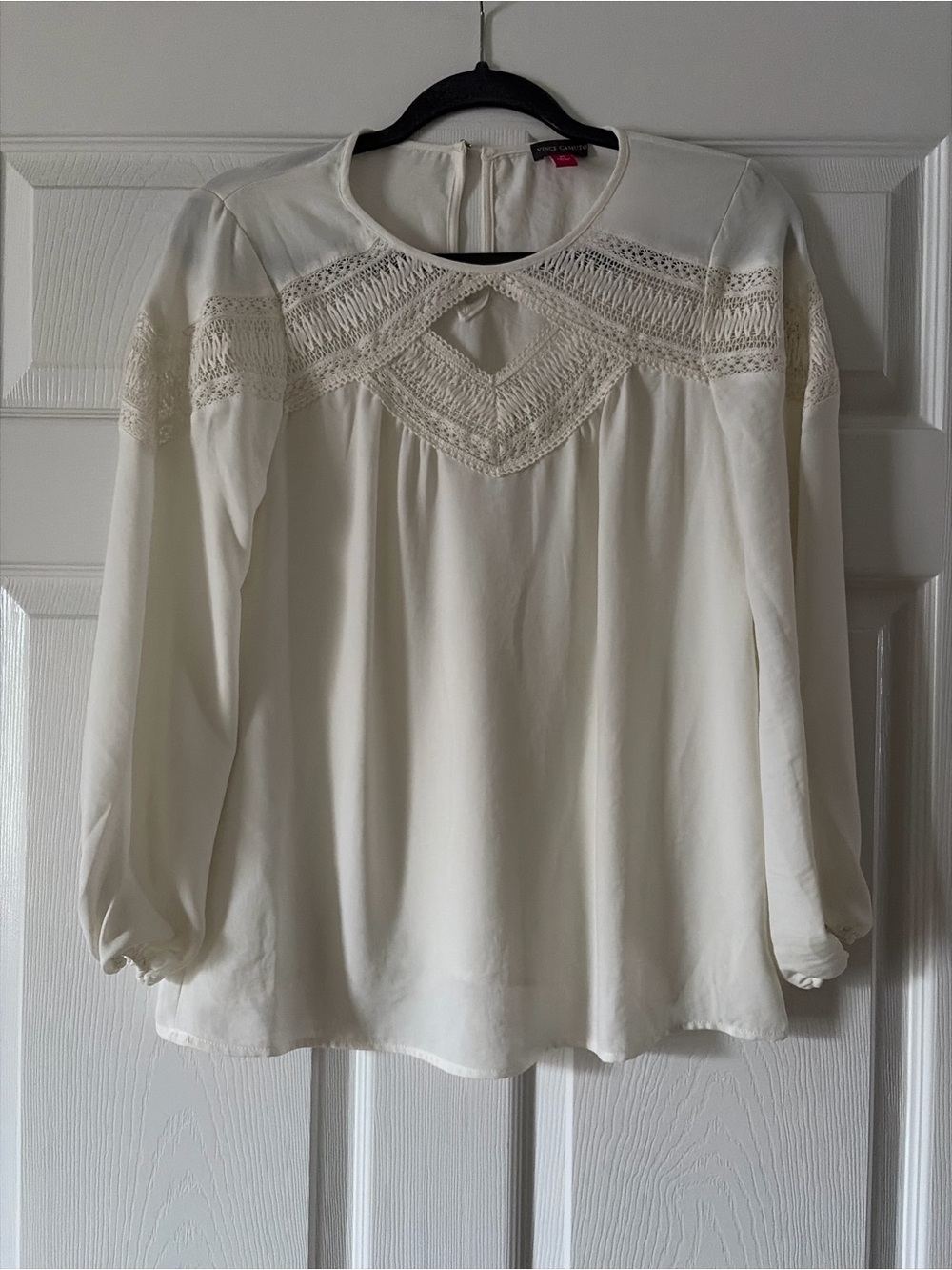 Vince Camuto Cream Lace Pattern Blouse XS